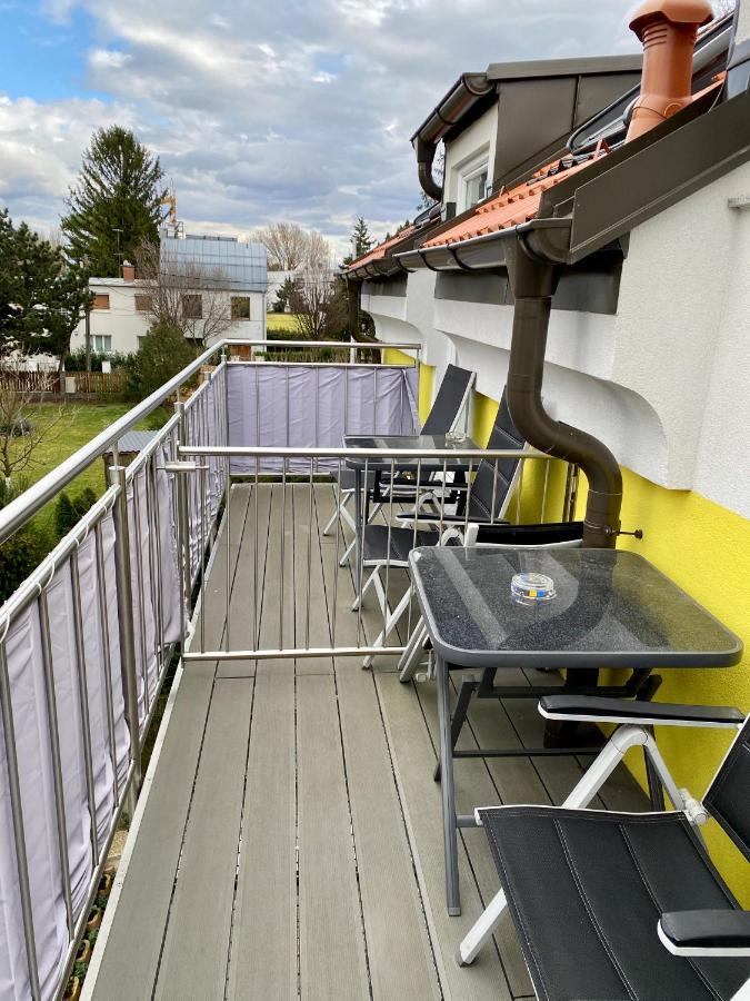 Ajo Apartments - Alte Donau Lake View Balcony Studio - Self-Check-In
