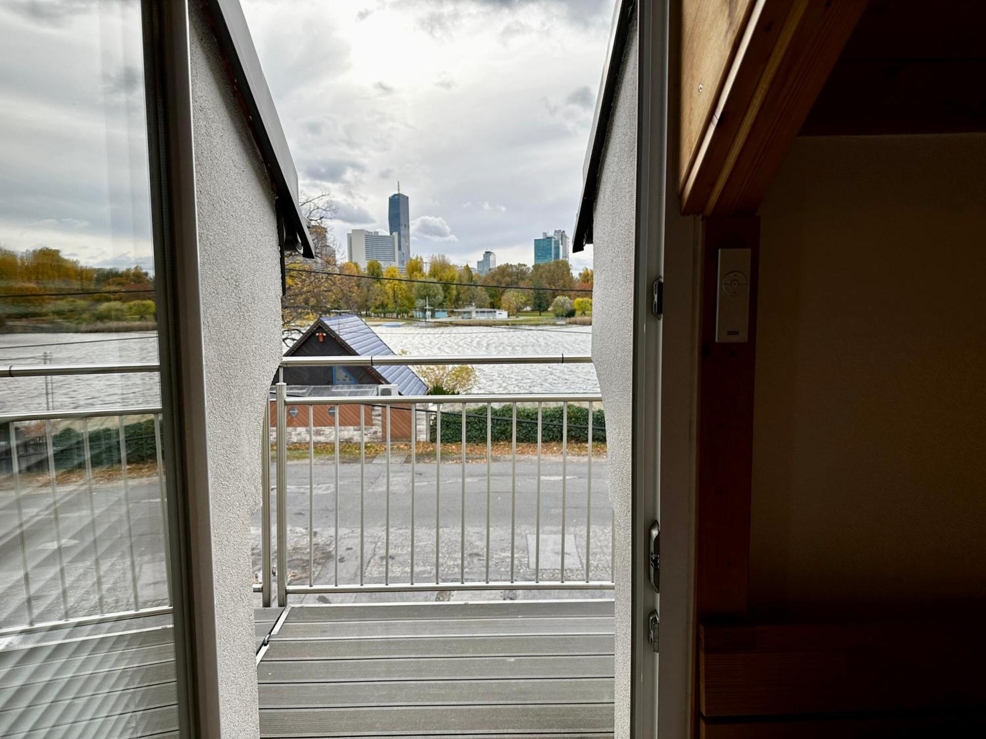 Apartment Ajo Apartments - Alte Donau Lake View Balcony Studio - Self-Check-In Wien